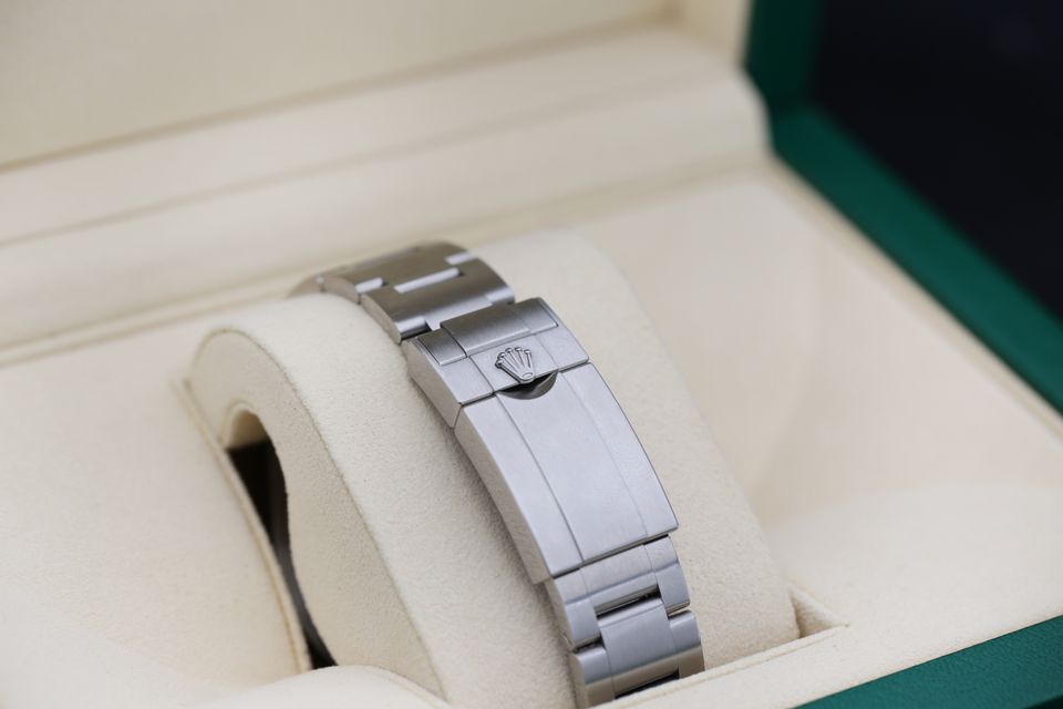 Rolex Explorer II 226570 Image 3